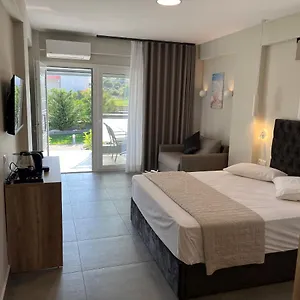 Aparthotel Astra Luxury Sarti